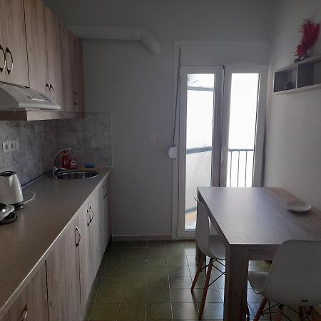Rossa Apartment Patras Bagian luar foto